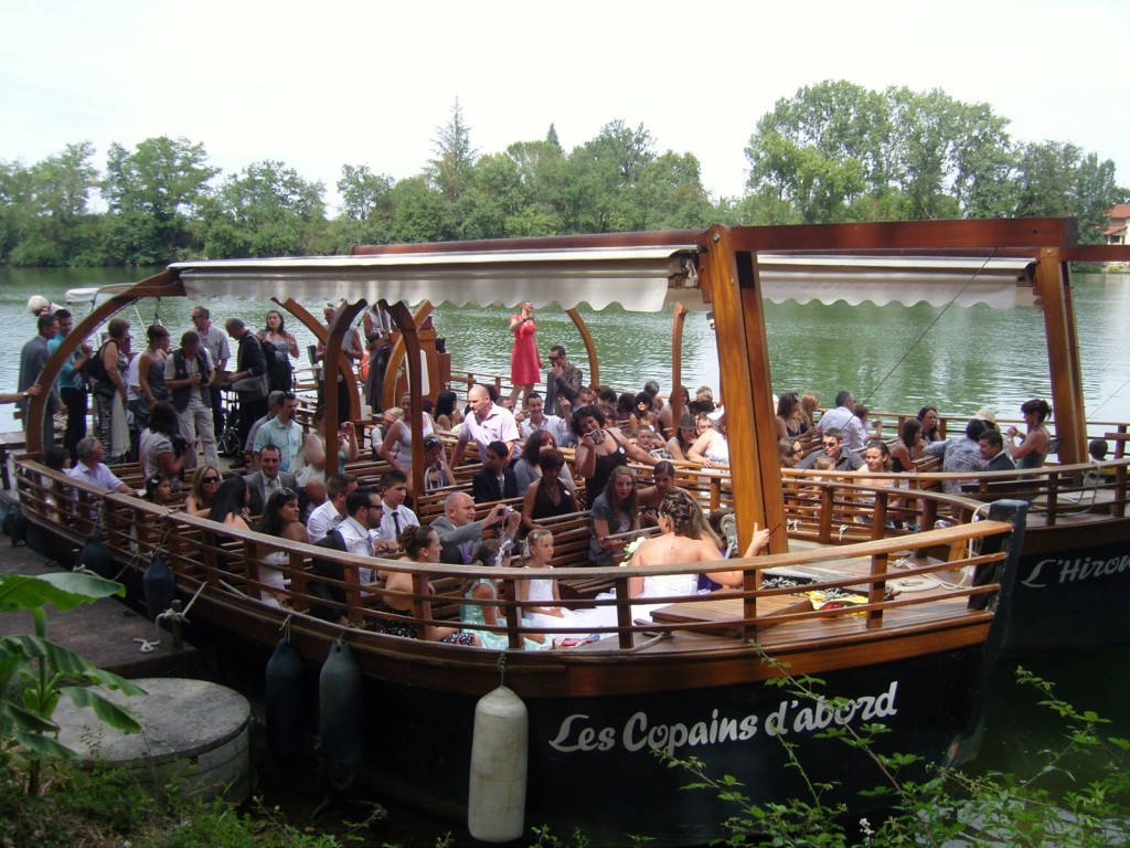 Gabarre à Touny les Roses.